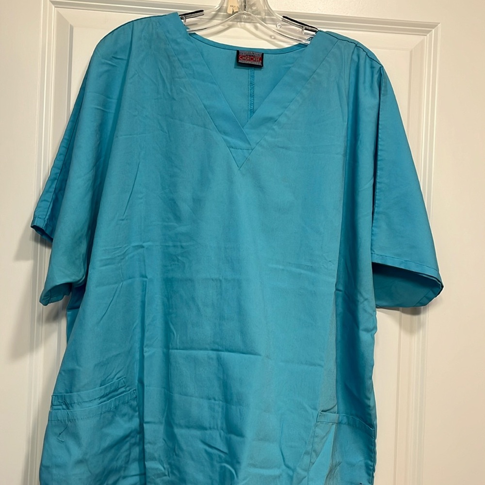 Scrub top